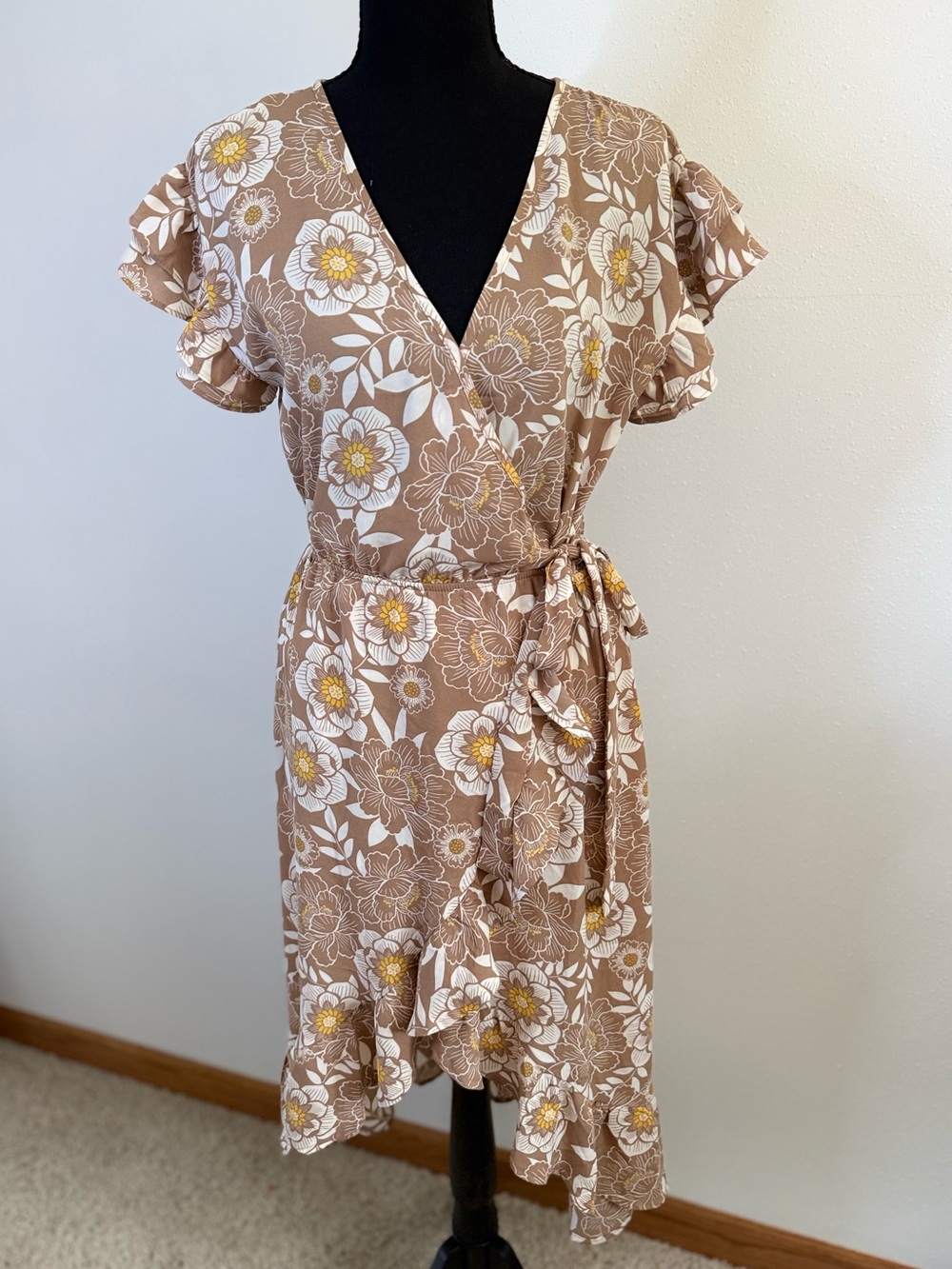 Sienna Sky Floral Wrap Dress Small Brown Cream Boho Ruffle Sleeve - Picture 2 of 8